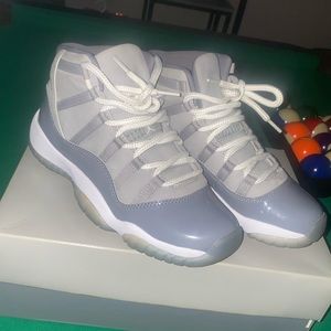 Air Jordan 11 COOL GREYS